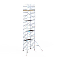Rollgerüst Euroscaffold Basic 135x190 10,2m Arbeitshöhe an der Fassade