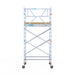 Rollgerüst Euroscaffold Basic 135x190 5,2m Arbeitshöhe an der Fassade - Gerüstexpress.de