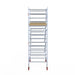 Rollgerüst Euroscaffold Basic 135x190 5,2m Arbeitshöhe Carbonplattform gegen Fassade - Gerüstexpress.de