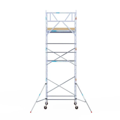 Rollgerüst Euroscaffold Basic 135x190 7,2m Arbeitshöhe an der Fassade - Gerüstexpress.de