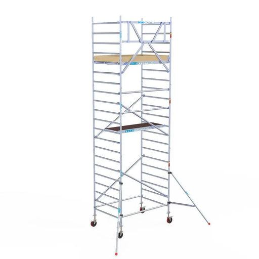 Rollgerüst Euroscaffold Basic 135x190 7,2m Arbeitshöhe an der Fassade - Gerüstexpress.de