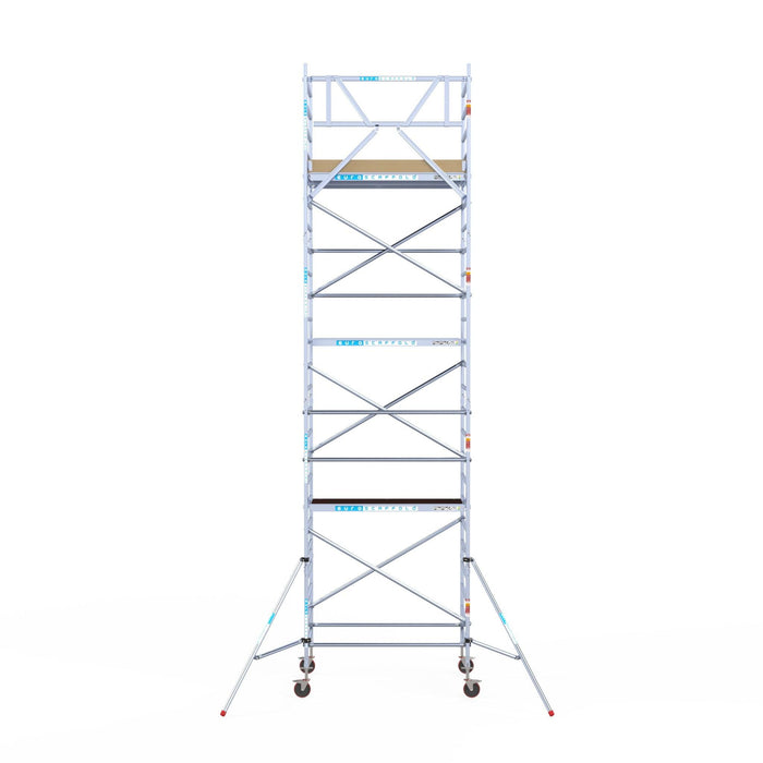 Rollgerüst Euroscaffold Basic 135x190 8,2m Arbeitshöhe Carbonplattform gegen Fassade - Gerüstexpress.de