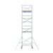 Rollgerüst Euroscaffold Basic 135x190 9,2m Arbeitshöhe Carbonplattform gegen Fassade - Gerüstexpress.de