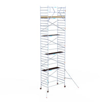 Rollgerüst Euroscaffold Basic 135x250 10,2m Arbeitshöhe an der Fassade