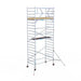 Rollgerüst Euroscaffold Basic 135x250 7,2m Arbeitshöhe an der Fassade - Gerüstexpress.de