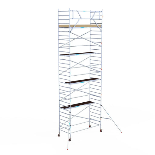 Rollgerüst Euroscaffold Basic 135x305 10,2m Arbeitshöhe Carbonplattform gegen Fassade - Gerüstexpress.de
