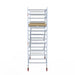 Rollgerüst Euroscaffold Basic 135x305 5,2m Arbeitshöhe an der Fassade - Gerüstexpress.de