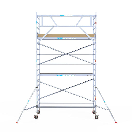 Rollgerüst Euroscaffold Basic 135x305 6,2m Arbeitshöhe an der Fassade - Gerüstexpress.de