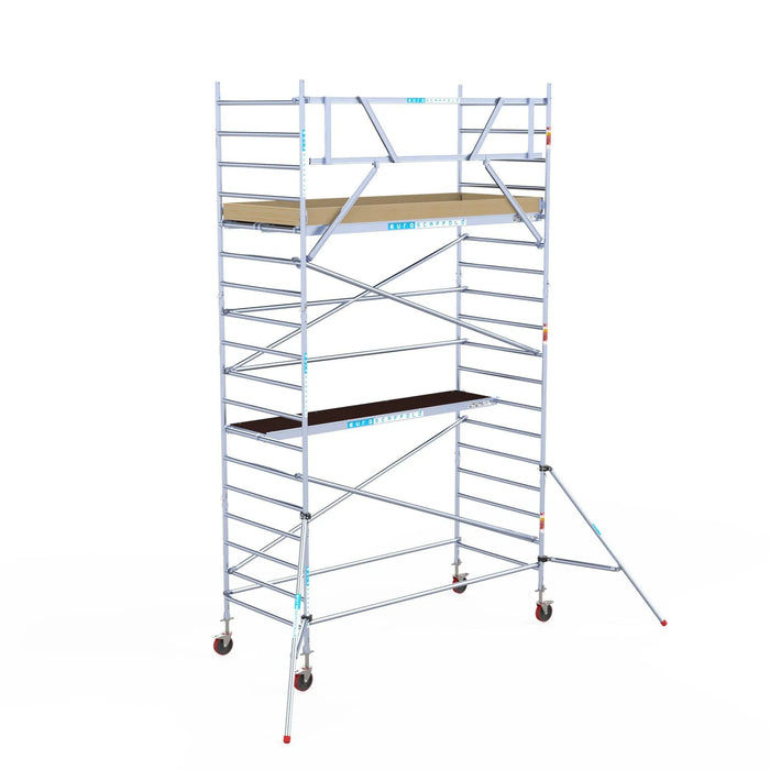 Rollgerüst Euroscaffold Basic 135x305 6,2m Arbeitshöhe an der Fassade - Gerüstexpress.de