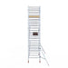 Rollgerüst Euroscaffold Basic 135x305 7,2m Arbeitshöhe an der Fassade - Gerüstexpress.de