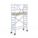 Rollgerüst Euroscaffold Basic 75x190 4,2m Arbeitshöhe an der Fassade - Gerüstexpress.de