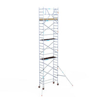 Rollgerüst Euroscaffold Basic 75x190 9,2m Arbeitshöhe an der Fassade