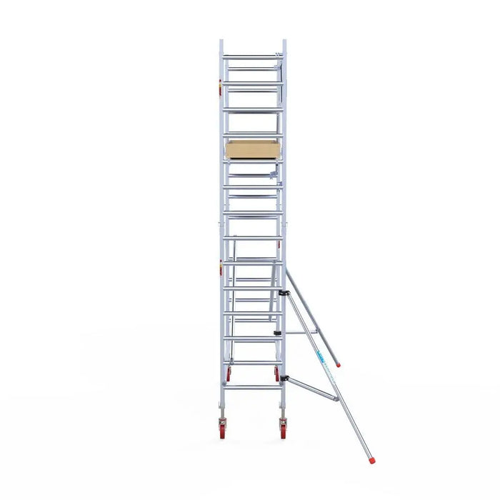 Rollgerüst Euroscaffold Basic 75x250 5,2m Arbeitshöhe an der Fassade - Gerüstexpress.de