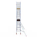 Rollgerüst Euroscaffold Basic 75x250 6,2m Arbeitshöhe an der Fassade - Gerüstexpress.de