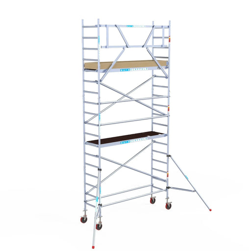 Rollgerüst Euroscaffold Basic 75x250 6,2m Arbeitshöhe Carbonplattform gegen Fassade - Gerüstexpress.de