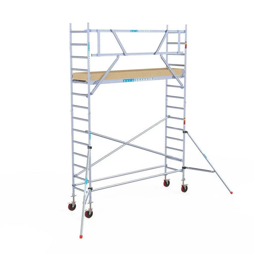 Rollgerüst Euroscaffold Basic 75x305 5,2m Arbeitshöhe Carbonplattform gegen Fassade - Gerüstexpress.de