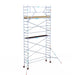 Rollgerüst Euroscaffold Basic 75x305 7,2m Arbeitshöhe Carbonplattform gegen Fassade - Gerüstexpress.de