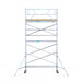 Rollgerüst Euroscaffold Basic 75x305 7,2m Arbeitshöhe Carbonplattform gegen Fassade - Gerüstexpress.de