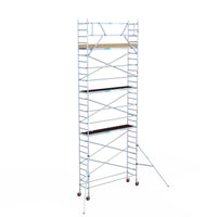 Rollgerüst Euroscaffold Basic 75x305 9,2m Arbeitshöhe an der Fassade