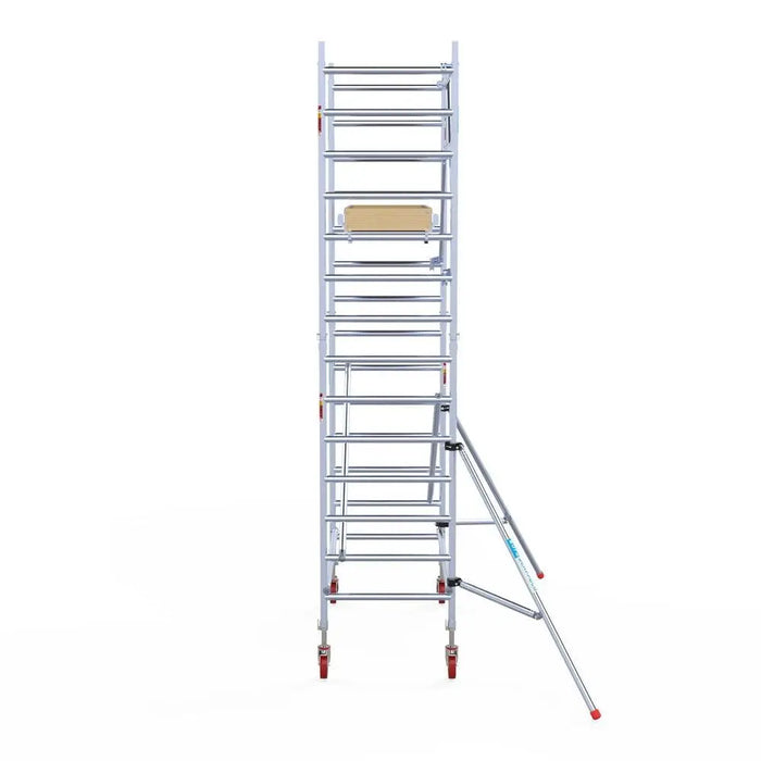 Rollgerüst Euroscaffold Basic 90x190 5,2m Arbeitshöhe an der Fassade - Gerüstexpress.de