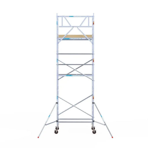 Rollgerüst Euroscaffold Basic 90x190 7,2m Arbeitshöhe an der Fassade - Gerüstexpress.de