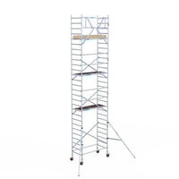 Rollgerüst Euroscaffold Basic 90x190 9,2m Arbeitshöhe Carbonplattform gegen Fassade