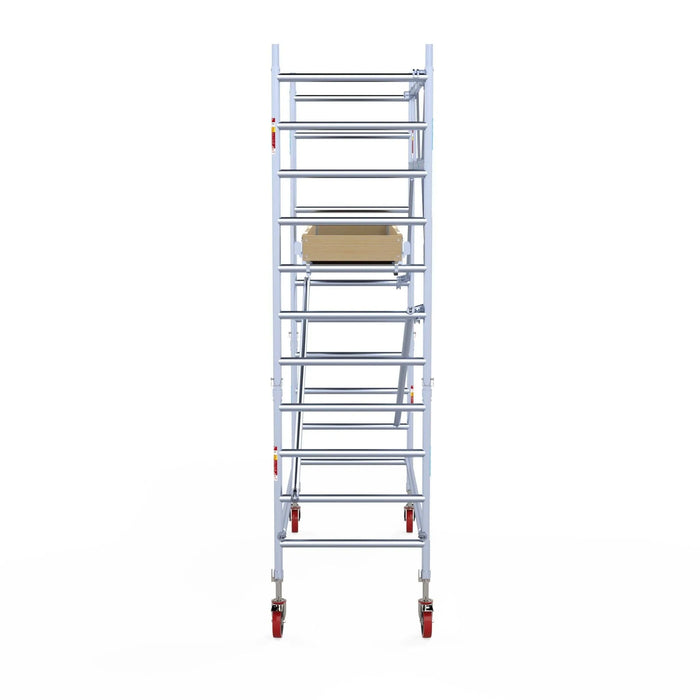 Rollgerüst Euroscaffold Basic 90x250 4,2m Arbeitshöhe Carbonplattform gegen Fassade - Gerüstexpress.de