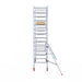 Rollgerüst Euroscaffold Basic 90x250 5,2m Arbeitshöhe an der Fassade - Gerüstexpress.de