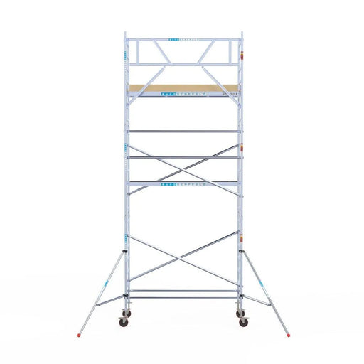 Rollgerüst Euroscaffold Basic 90x250 7,2m Arbeitshöhe Carbonplattform gegen Fassade - Gerüstexpress.de