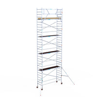 Rollgerüst Euroscaffold Basic 90x305 10,2m Arbeitshöhe an der Fassade