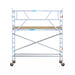 Rollgerüst Euroscaffold Basic 90x305 4,2m Arbeitshöhe Carbonplattform gegen Fassade - Gerüstexpress.de