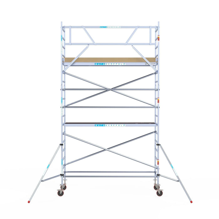 Rollgerüst Euroscaffold Basic 90x305 6,2m Arbeitshöhe Carbonplattform gegen Fassade - Gerüstexpress.de