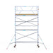 Rollgerüst Euroscaffold Basic 90x305 6,2m Arbeitshöhe Carbonplattform gegen Fassade - Gerüstexpress.de