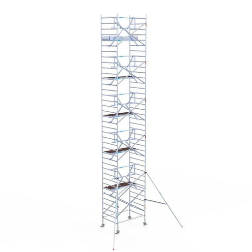 Rollgerüst Euroscaffold Professionell 135x190 12,2m Arbeitshöhe Carbonplattform gegen Fassade - Gerüstexpress.de