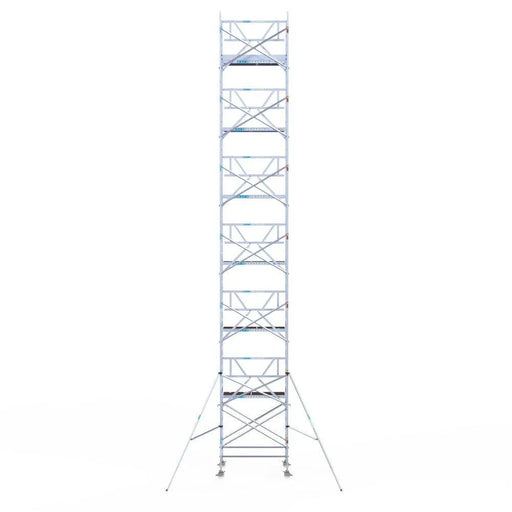 Rollgerüst Euroscaffold Professionell 135x190 14,2m Arbeitshöhe Carbonplattform gegen Fassade - Gerüstexpress.de
