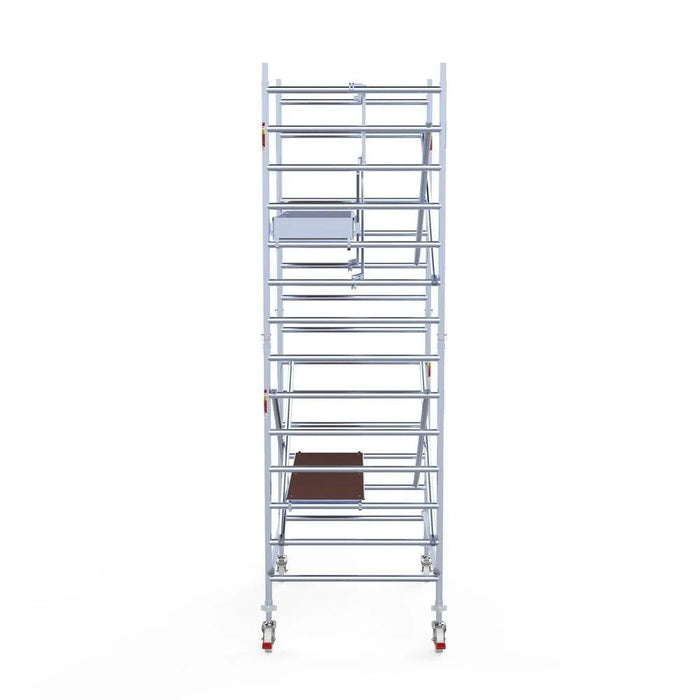 Rollgerüst Euroscaffold Professionell 135x190 5,2m Arbeitshöhe Carbonplattform gegen Fassade - Gerüstexpress.de