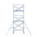 Rollgerüst Euroscaffold Professionell 135x190 6,2m Arbeitshöhe Carbonplattform gegen Fassade - Gerüstexpress.de