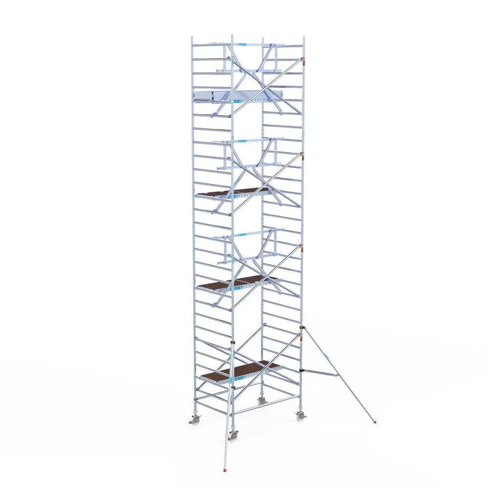 Rollgerüst Euroscaffold Professionell 135x190 9,2m Arbeitshöhe Carbonplattform gegen Fassade - Gerüstexpress.de