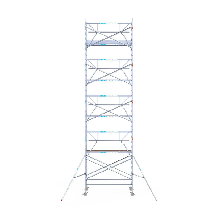 Rollgerüst Euroscaffold Professionell 135x250 10,2m Arbeitshöhe Carbonplattform gegen Fassade - Gerüstexpress.de