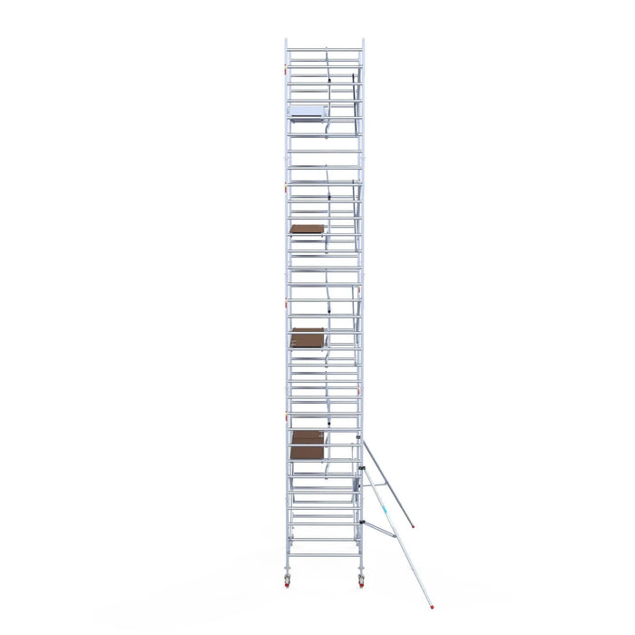 Rollgerüst Euroscaffold Professionell 135x250 10,2m Arbeitshöhe Carbonplattform gegen Fassade - Gerüstexpress.de