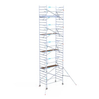 Rollgerüst Euroscaffold Professionell 135x250 10,2m Arbeitshöhe Carbonplattform gegen Fassade