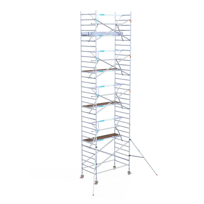 Rollgerüst Euroscaffold Professionell 135x250 10,2m Arbeitshöhe Carbonplattform gegen Fassade - Gerüstexpress.de