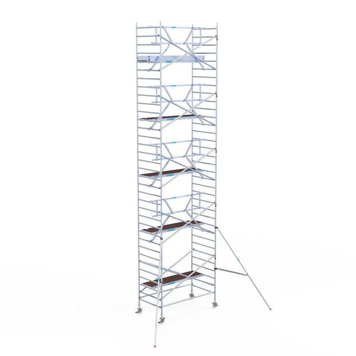 Rollgerüst Euroscaffold Professionell 135x250 11,2m Arbeitshöhe Carbonplattform gegen Fassade - Gerüstexpress.de