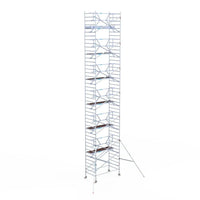 Rollgerüst Euroscaffold Professionell 135x250 14,2m Arbeitshöhe Carbonplattform gegen Fassade