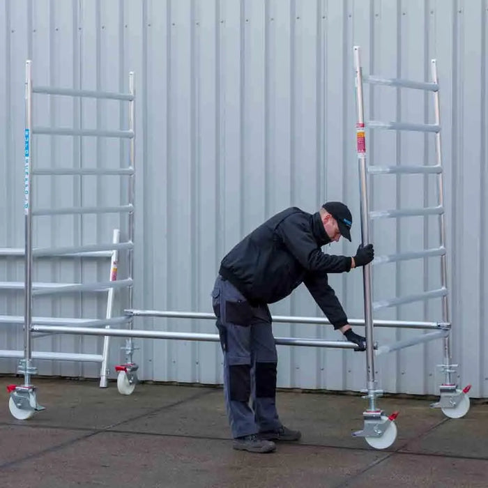 Rollgerüst Euroscaffold Professionell 135x250 4,2m Arbeitshöhe freistehend - Gerüstexpress.de
