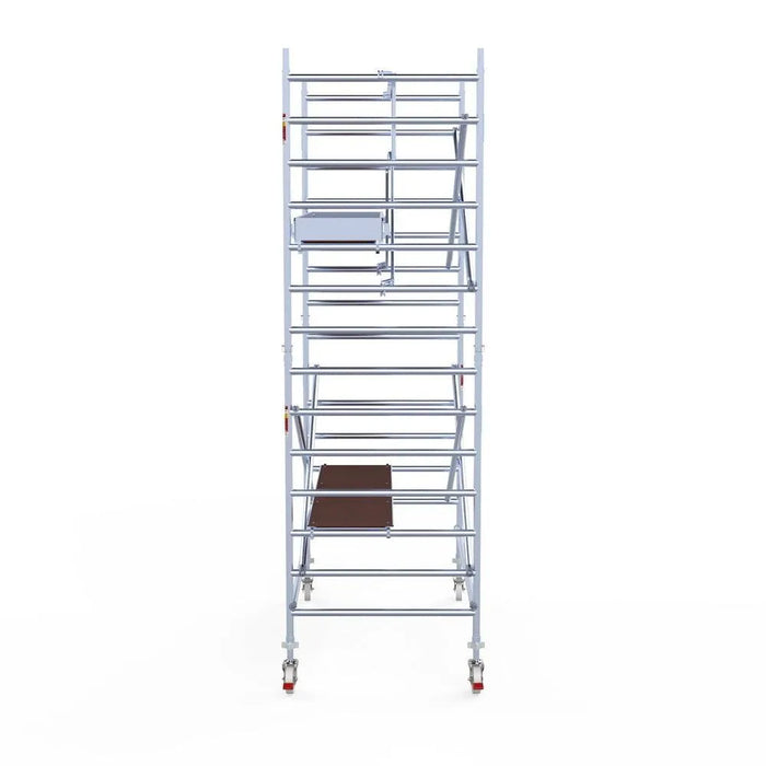 Rollgerüst Euroscaffold Professionell 135x250 5,2m Arbeitshöhe Carbonplattform gegen Fassade - Gerüstexpress.de