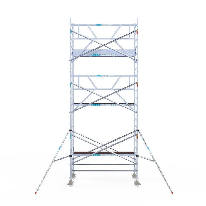 Rollgerüst Euroscaffold Professionell 135x250 7,2m Arbeitshöhe Carbonplattform gegen Fassade - Gerüstexpress.de