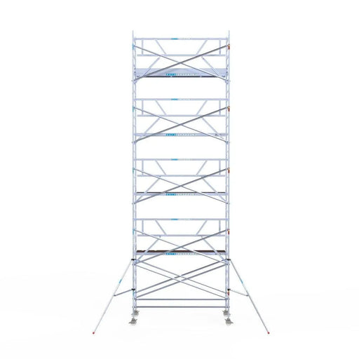 Rollgerüst Euroscaffold Professionell 135x305 10,2m Arbeitshöhe Carbonplattform gegen Fassade - Gerüstexpress.de