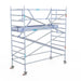 Rollgerüst Euroscaffold Professionell 135x305 4,2m Arbeitshöhe Carbonplattform gegen Fassade - Gerüstexpress.de
