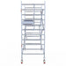 Rollgerüst Euroscaffold Professionell 135x305 4,2m Arbeitshöhe Carbonplattform gegen Fassade - Gerüstexpress.de